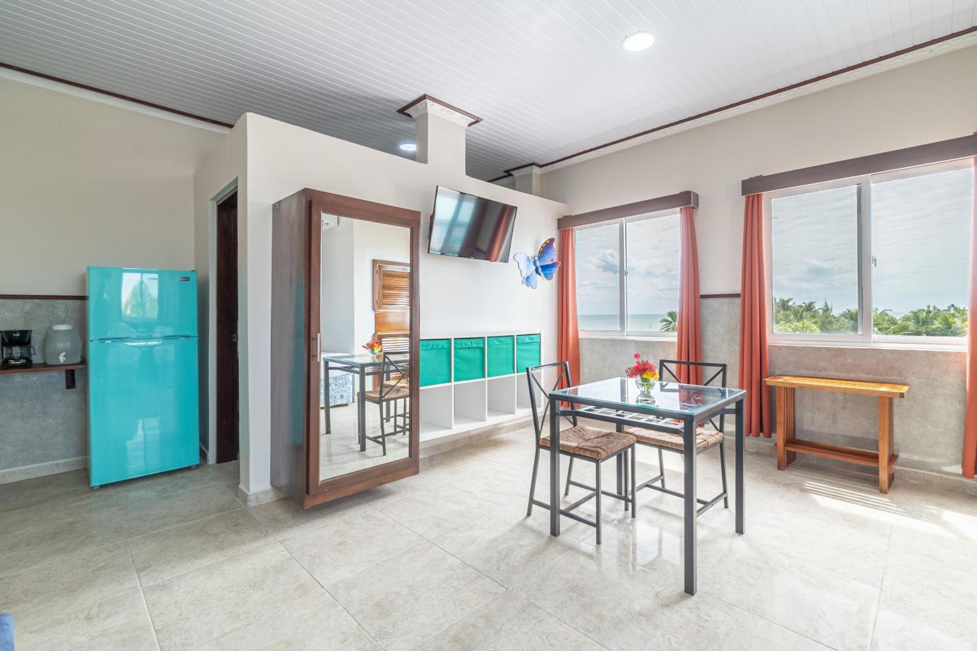 Island Magic Beach Resort Caye Caulker Dış mekan fotoğraf