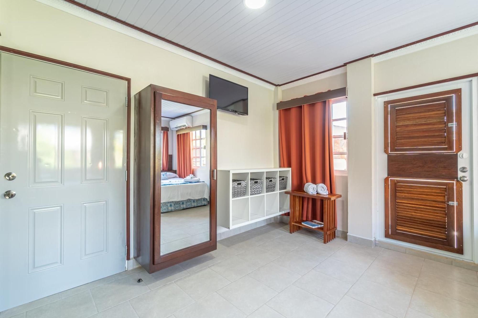 Island Magic Beach Resort Caye Caulker Dış mekan fotoğraf